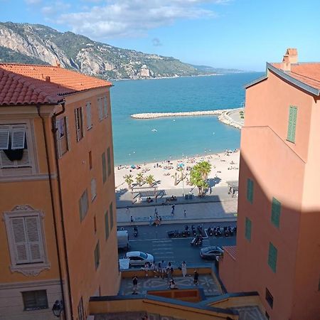 Duplex vue mer 50m de la plage des Sablettes Menton Extérieur photo