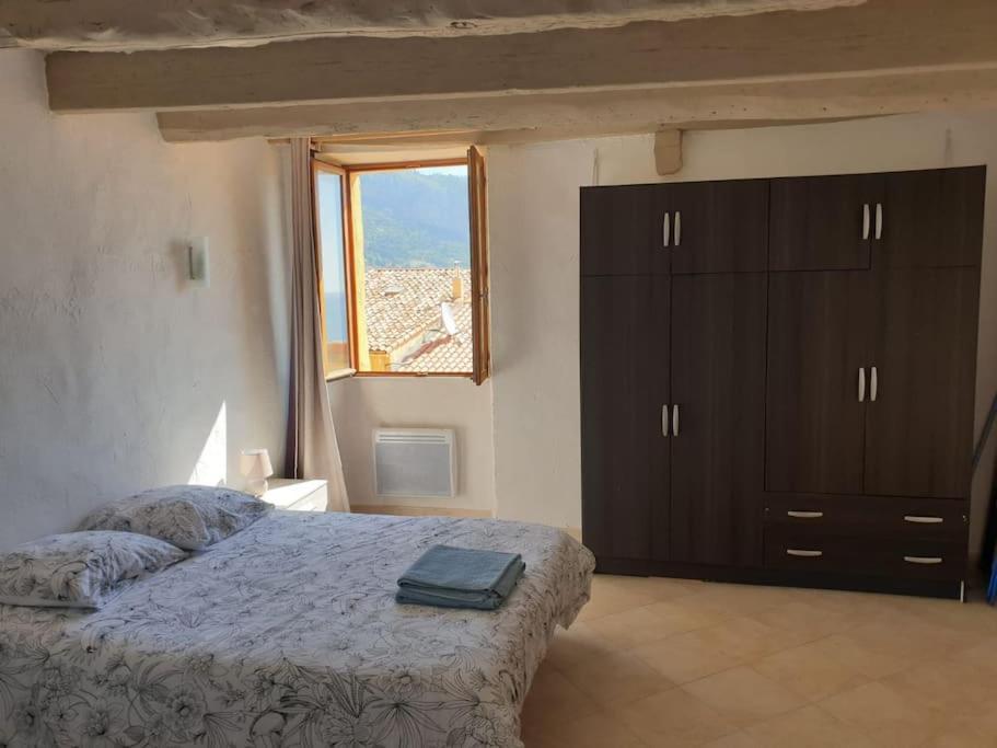 Duplex vue mer 50m de la plage des Sablettes Menton Extérieur photo